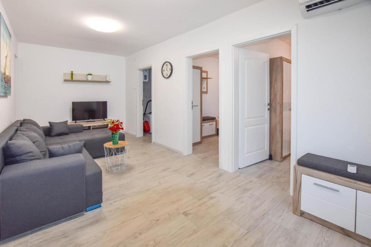 Suite Apartment Toni Poljana  Εξωτερικό φωτογραφία